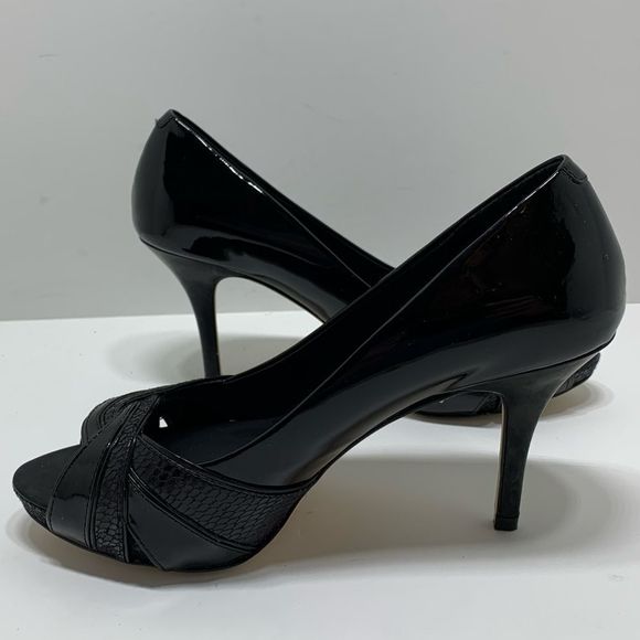 White House Black Market Shoes Women's Size 7 Cecile Peep Toe Black Heels - Picture 2 of 7